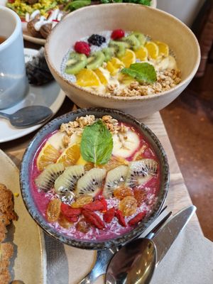  at Sweet Rawmance in Paris