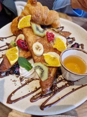  at Sweet Rawmance in Paris