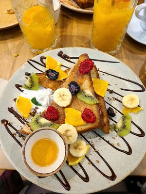  at Sweet Rawmance in Paris