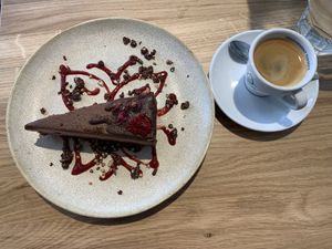   at Sweet Rawmance in Paris