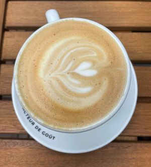   at Sweet Rawmance in Paris