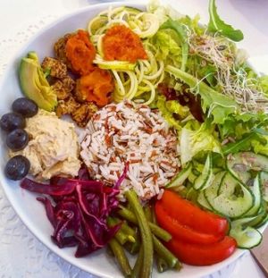 plat du jour at Sweet Rawmance in Paris