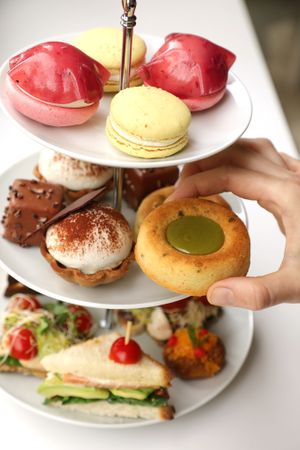 Tea time at Sweet Rawmance in Paris