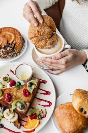 French petit déjeuner  at Sweet Rawmance in Paris