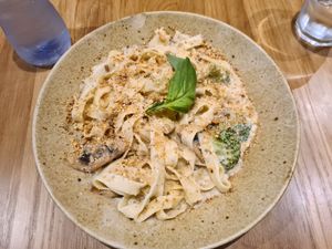  at Sweet Rawmance in Paris