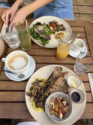   at Sweet Rawmance in Paris