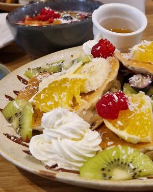  at Sweet Rawmance in Paris