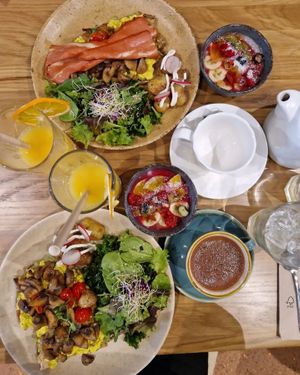  at Sweet Rawmance in Paris