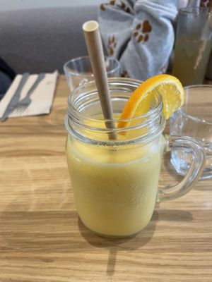   at Sweet Rawmance in Paris