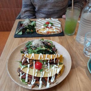  at Sweet Rawmance in Paris