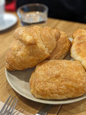  at Sweet Rawmance in Paris