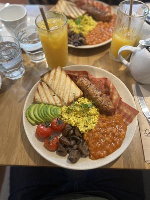 brunch royal savoury  at Sweet Rawmance in Paris