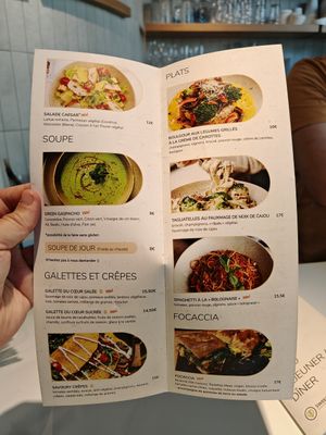 New menu at Sweet Rawmance in Paris