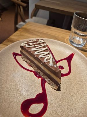  at Sweet Rawmance in Paris