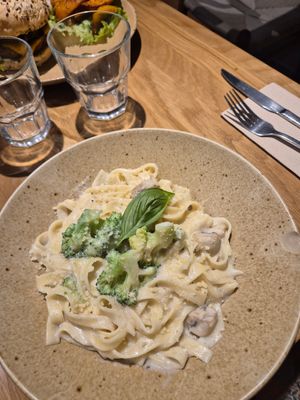  at Sweet Rawmance in Paris