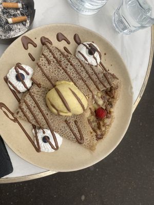 Sweet Galette   at Sweet Rawmance in Paris