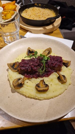 Filet à la Parisienne at Sweet Rawmance in Paris
