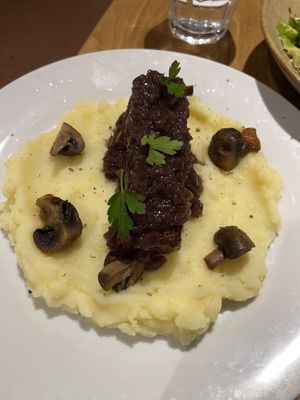   at Sweet Rawmance in Paris