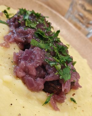 FILET À LA PARISIENNE
Redefine Meat flank steak, mashed potatoes, mushrooms, wine merchant sauce
 at Sweet Rawmance in Paris