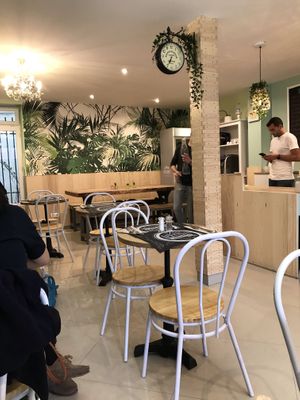 Lovely inside at Sweet Rawmance in Paris