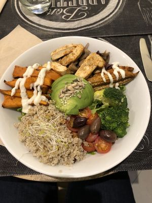 Plate of the day. Wonderful. And large   at Sweet Rawmance in Paris