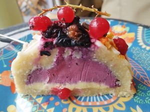 😍 at Sweet Rawmance in Paris