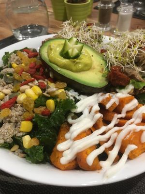 Toast Salade at Sweet Rawmance in Paris