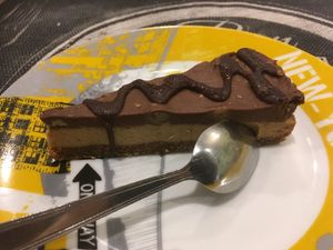 Chocolate caramel pie at Sweet Rawmance in Paris