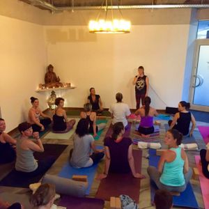 Yoga öffnet auch dein Herz! at Rebella Bex Cafe in Munich