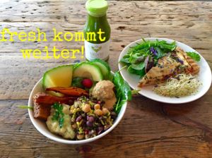 Wildkräutersalat mit 9 verschiedenen Kräutern und Geschmacksexplosionen. at Rebella Bex Cafe in Munich