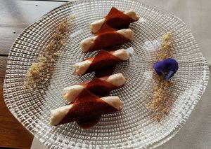 Besos de fresa at Level Veggie Bistro in Madrid