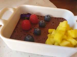 Mouse de chocolate at Level Veggie Bistro in Madrid