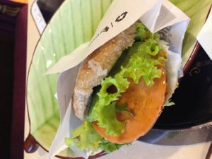 ... at Easy Zhilai Tea Pot Vegetarian Hot Pot in Lijiang