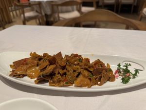 Spicy tree oyster mushrooms  at Ruolanci Vegetarian 若蘭慈素食馆(欢乐海岸店) in Shenzhen