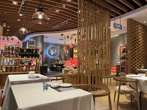 Entrance  at Ruolanci Vegetarian 若蘭慈素食馆(欢乐海岸店) in Shenzhen