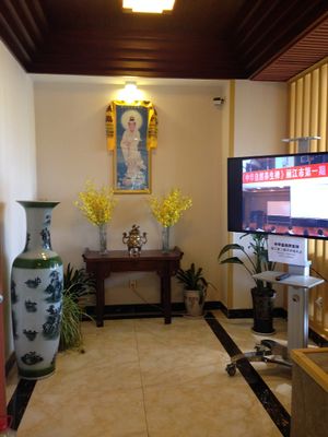 ... at Yi Mei Le Vegetarian Restaurant in Lijiang