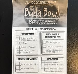 monte o seu prato /  at GreenGo Batel in Curitiba