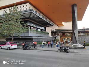 Exterior del centro comercial donde está,:segundo piso  al final a la izquierda at Vegan Inc - Miyana in Mexico City