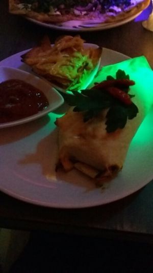 burrito and pizza at Bämeräng in Berlin