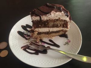 tiramisu cake: evil but delicious at Bämeräng in Berlin