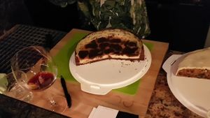 Oreo cheesecake (carrot cake on the right) at Bämeräng in Berlin