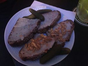 Bread and vegan "creamy cheese" at Bämeräng in Berlin