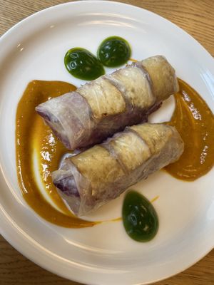 Spring Rolls (tofu) with mango curry sauce and lime jelly at Cocina Verde in Krakow