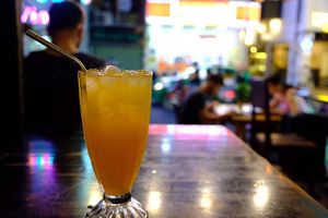 Buzzing street but quiet rooms on upper floor  at Royal Sai Gon  in Ho Chi Minh City