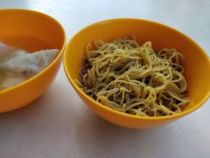 Additional bowl of noodles at 50¢ at Shang De Vegetarian in Central Singapore