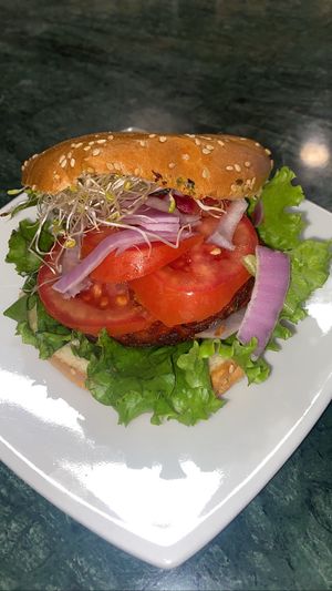 Vegan seiten sandwich- so so   at Naturlandia in Lima