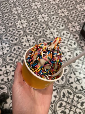 they even have a vegan fudge!  at Magpies Softserve in Los Angeles