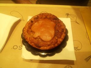 Apple tart at Universo Vegano in Bologna