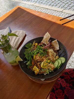 Vegan bowl from seasonal menu 07.2021 at 36 Pho Co in Weimar