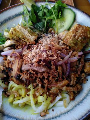  at 36 Pho Co in Weimar